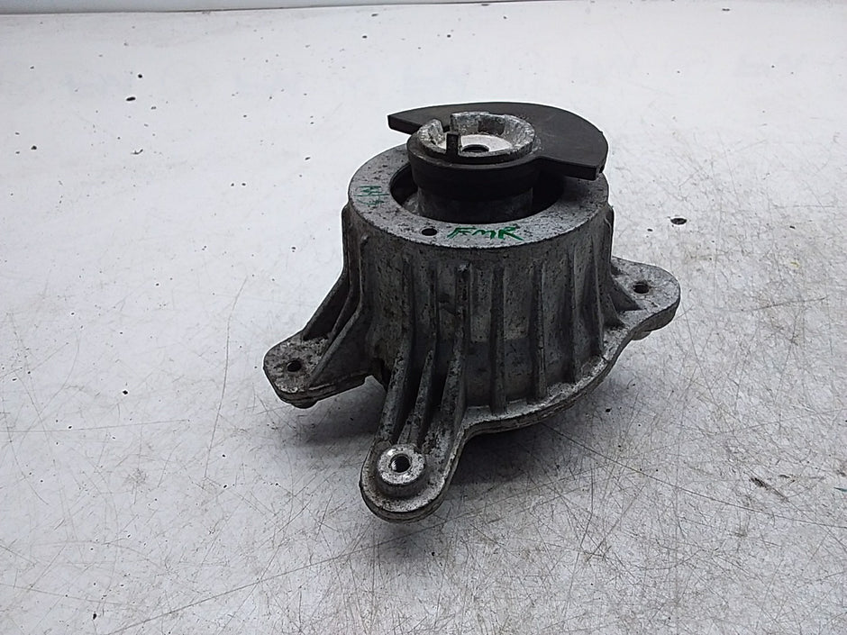 MERCEDES BENZ  E-CLASS COUPE C238  ENGINE MOUNT LEFT NS A2382400200 FMR339