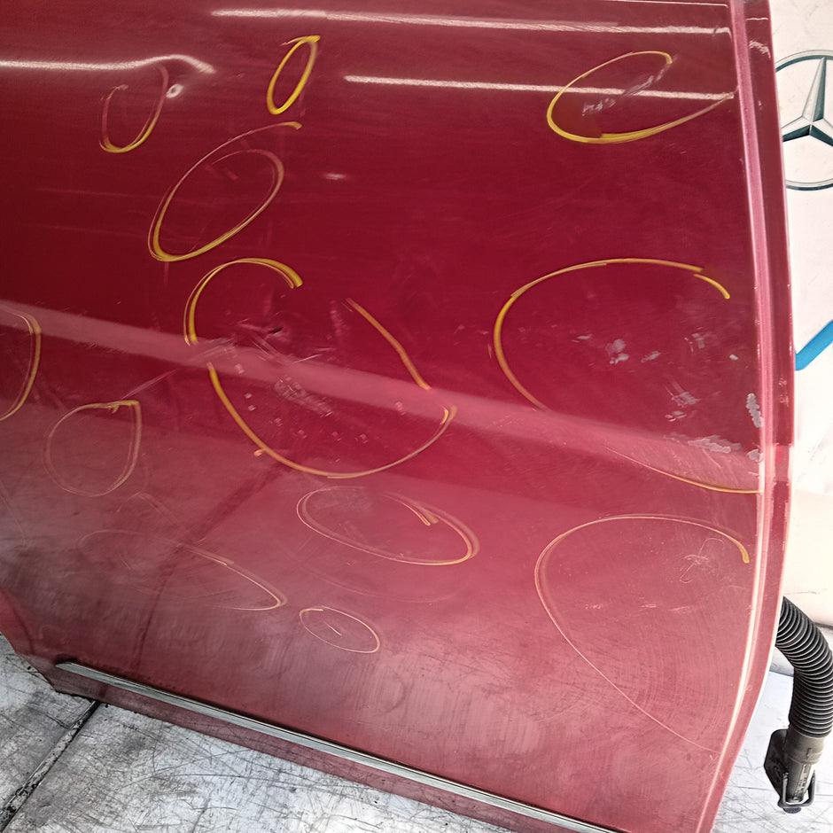 MERCEDES BENZ C-CLASS W204 EST DRIVER REAR DOOR OSR 2011 RED  FMD489