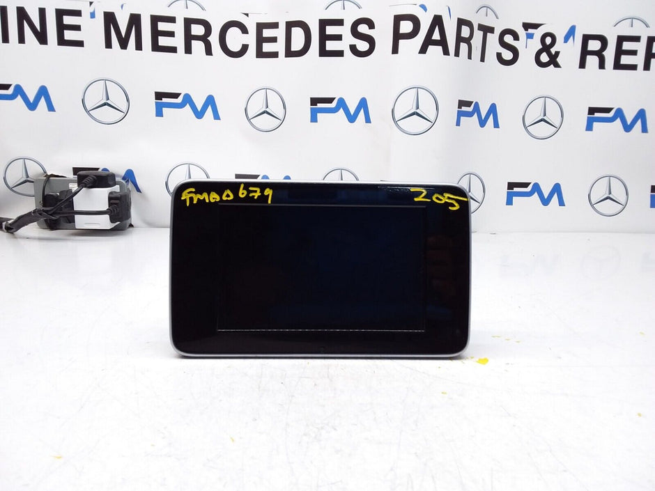 MERCEDES C-CLASS W205 2017 SAT NAV MULTIMEDIA SCREEN A2059004113 FM00679