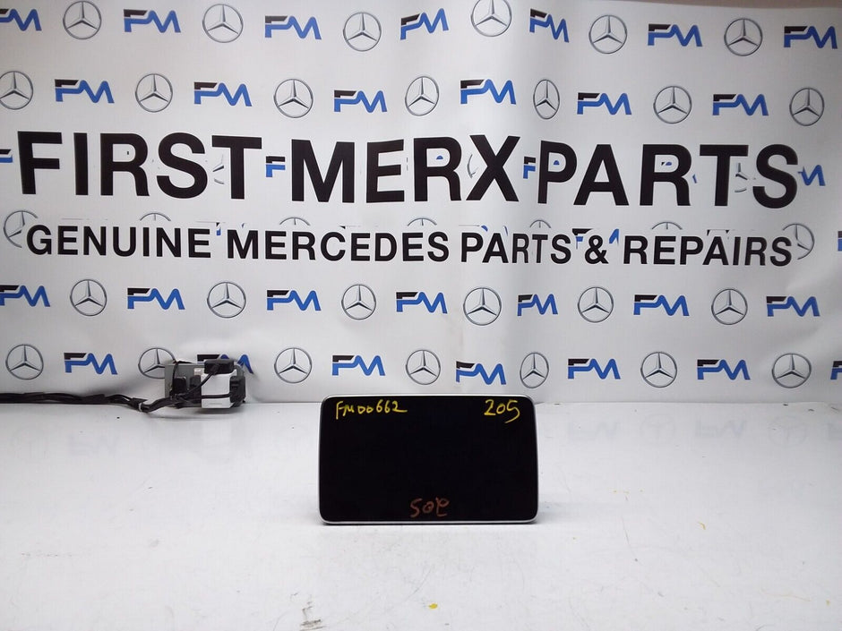 MERCEDES C-CLASS W205 2016 SAT NAV MULTIMEDIA SCREEN A2059002211 FM00662