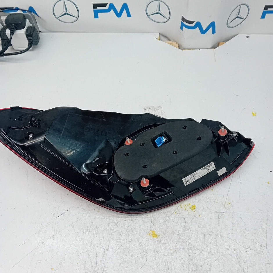 MERCEDES C-CLASS W205 COUPE 2019 REAR PASSENGER N/S TAIL LIGHT A2059063105 FMT41