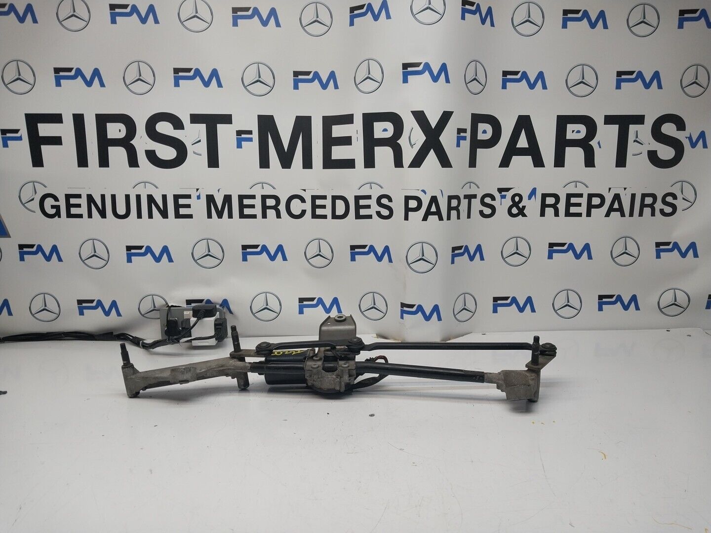 MERCEDES-BENZ A CLA GLA 2015-2018 Wiper Motor Front & Linkage A1769061900FM00222