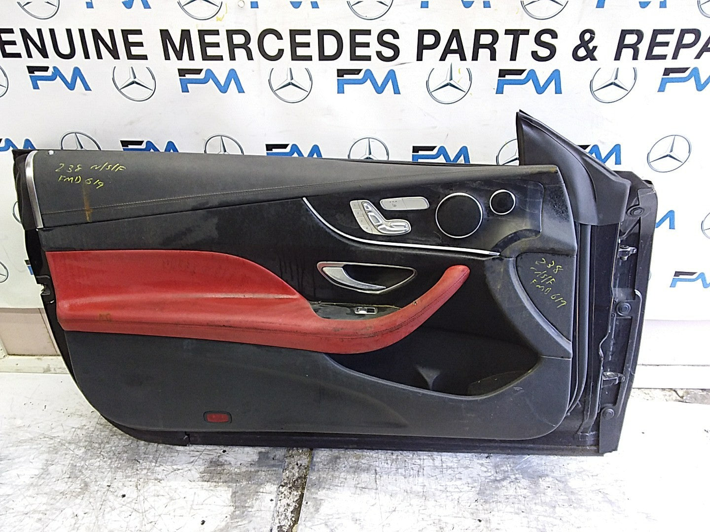 MERCEDES E-CLASS C238 PASSENGER FRONTDOOR NSF BLACK 2006 ONWARDS COMPLETE FMD619