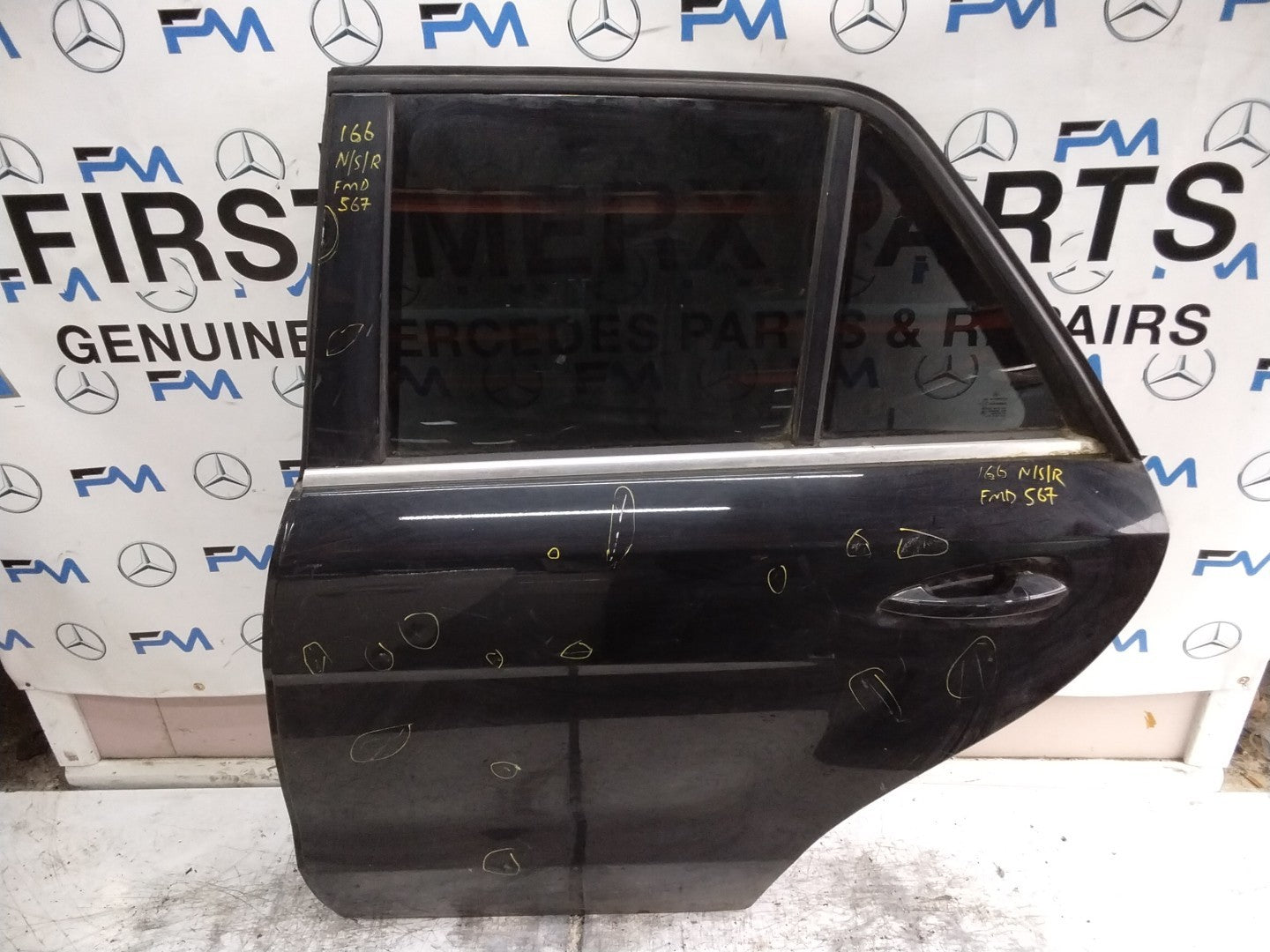 MERCEDES BENZ  M-CLASS W166  PASSENGER REAR DOOR NSR  BLACK 2011-15  FMD567