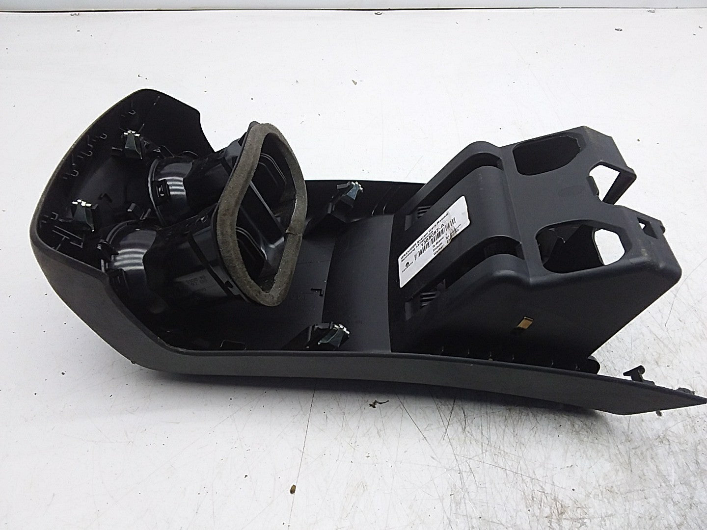 MERCEDES BENZ  A-CLASS W177 REAR CENTRE AIR VENTS  A1778309200 FMR215