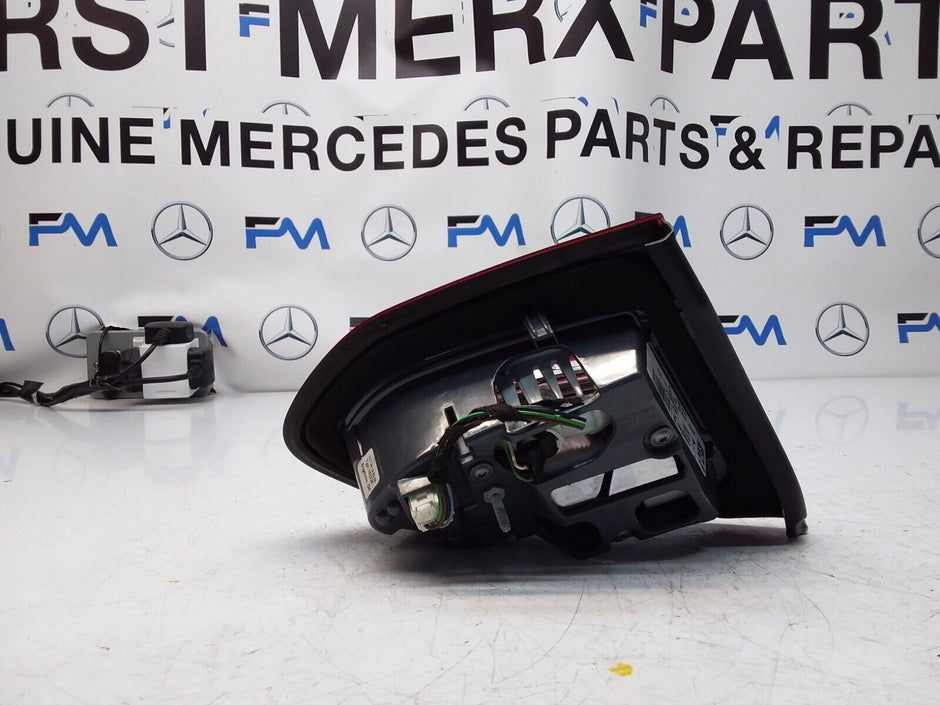 2020 MERCEDES  C CLASS W205 REAR DRIVER SIDE O/S LED LIGHT A2059061603 FMT27