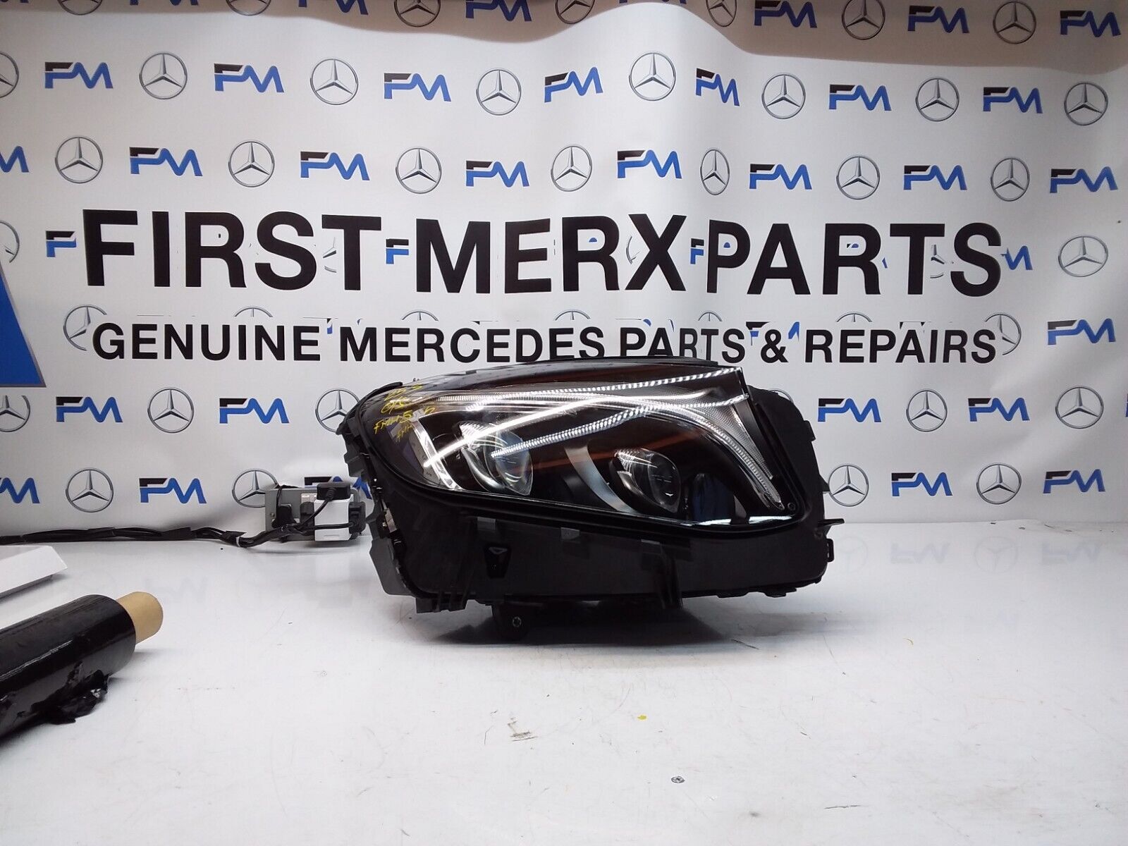 2018 MERCEDES GLC CLASS W253 O/S Driver Side Front Headlight A2539065801 FMH5