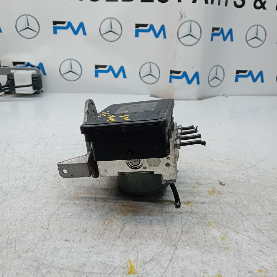 MERCEDES BENZ GLC W253 ABS PUMP CONTROL MODULE UNIT A2539011400 FM001461