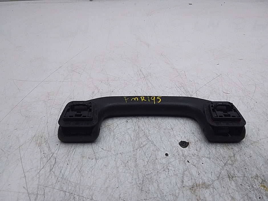 MERCEDES A-CLASS W206 REAR ROOF GRAB HANDLE PASSENGER SIDE  A0998150039 FMR195
