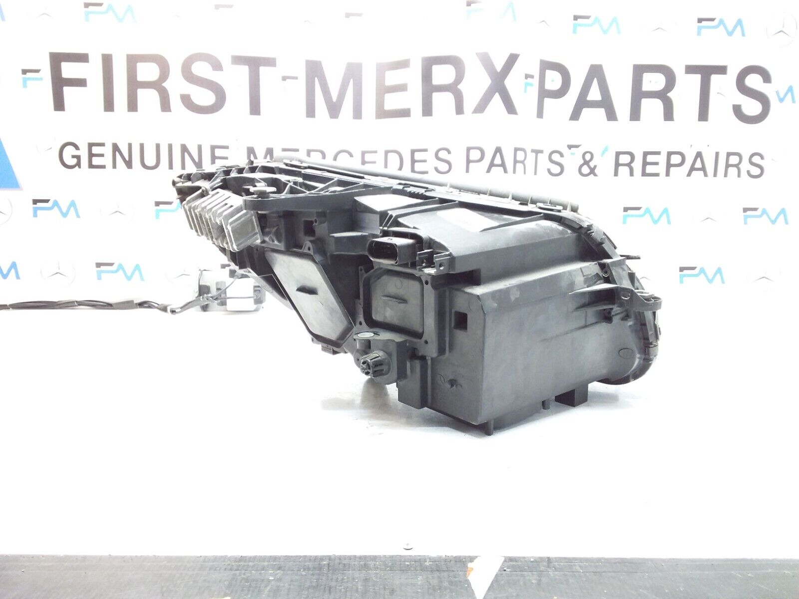 2018 MERCEDES C-CLASS W205 N/S Passenger Side Front Headlight A2059067503 FMH43 