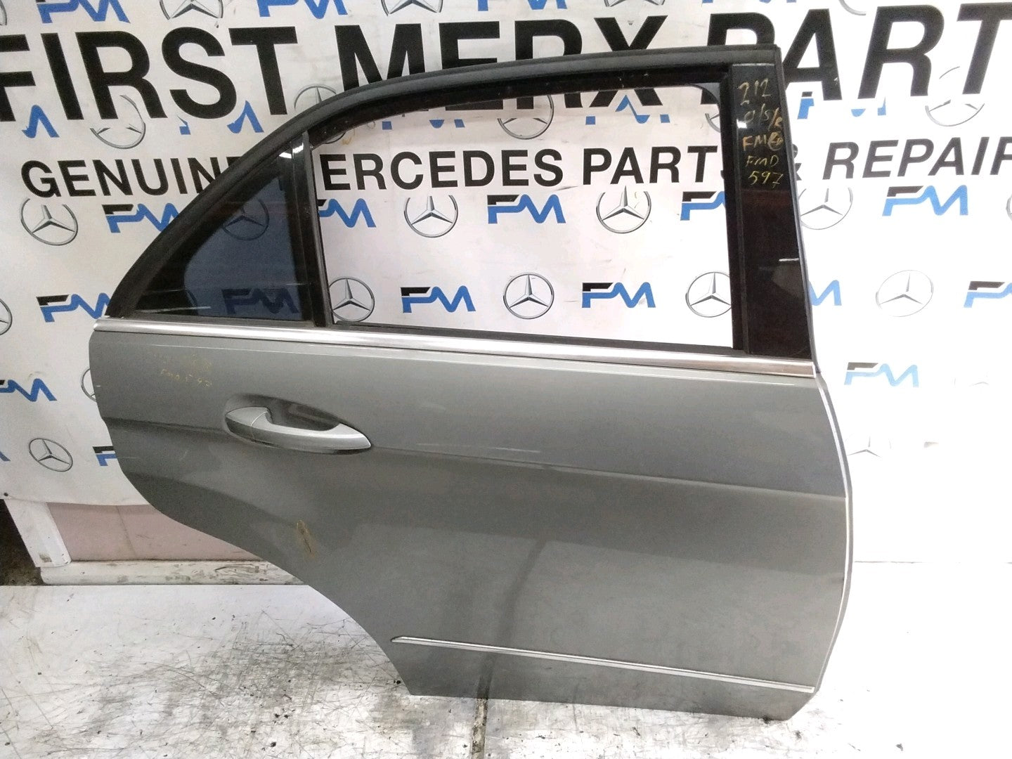 MERCEDES BENZ  E-CLS W212  DRIVER REAR DOOR OSR GREY 2009-16  FMD597