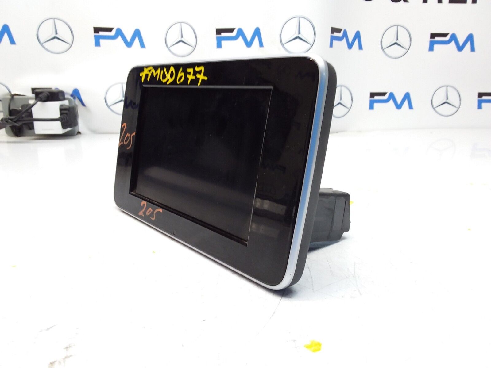 MERCEDES C-CLASS W205 2014 SAT NAV MULTIMEDIA SCREEN A2059004113 FM00677