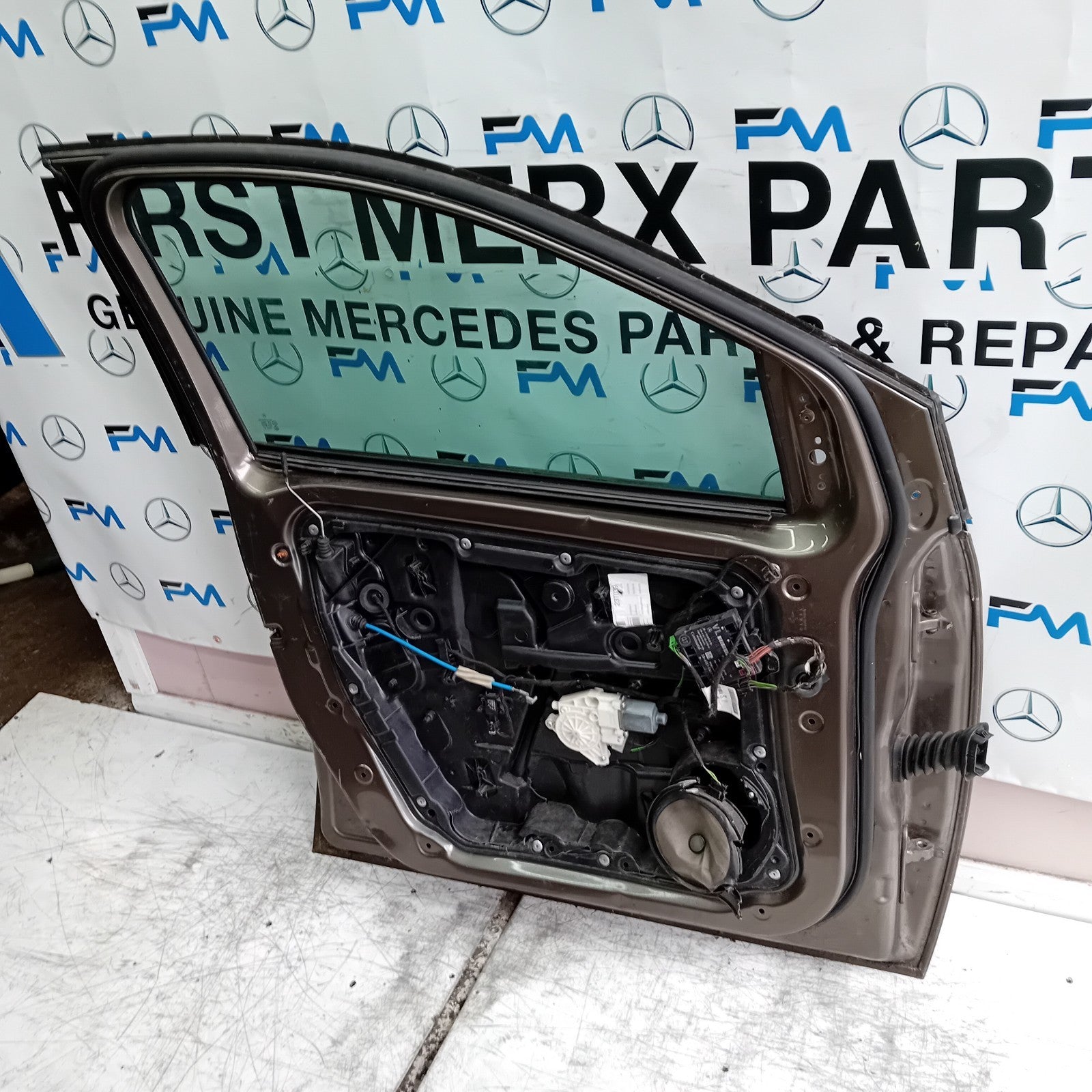MERCEDES B-CLASS W246 PASSENGER FRONT DOOR NSF BROWN 2012-19 COMPLETE FMD387