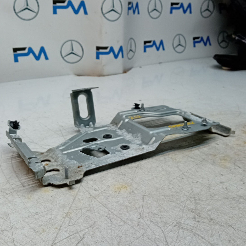 MERCEDES W205 GLC S C CLASS BRACKET ADBLUE CONTROL MODULE  A2125459440 FM001556