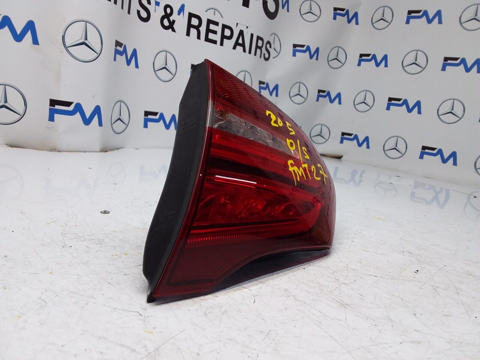 2020 MERCEDES  C CLASS W205 REAR DRIVER SIDE O/S LED LIGHT A2059061603 FMT27