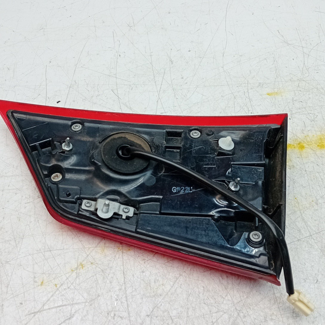 MITSUBISHI OUTLANDER MK3 PASSENGER SIDE LEFT REAR INNER TAIL LIGHT 2013 FMT306