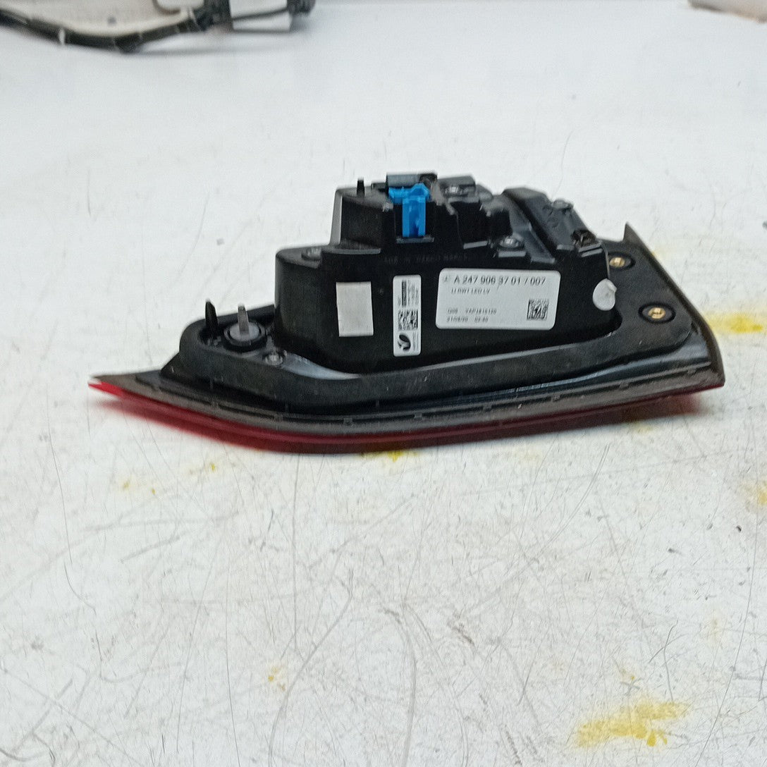 MERCEDES B-CLASS W247 PASSENGER LEFT NS REAR INNER TAIL LIGHT A2479063701 FMT260