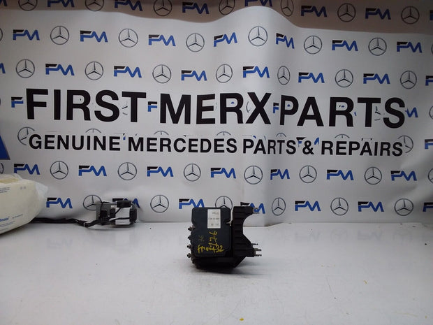 MERCEDES CLA W246 ABS PUMP MODULE CONTROL UNIT A2464300210 FM00432