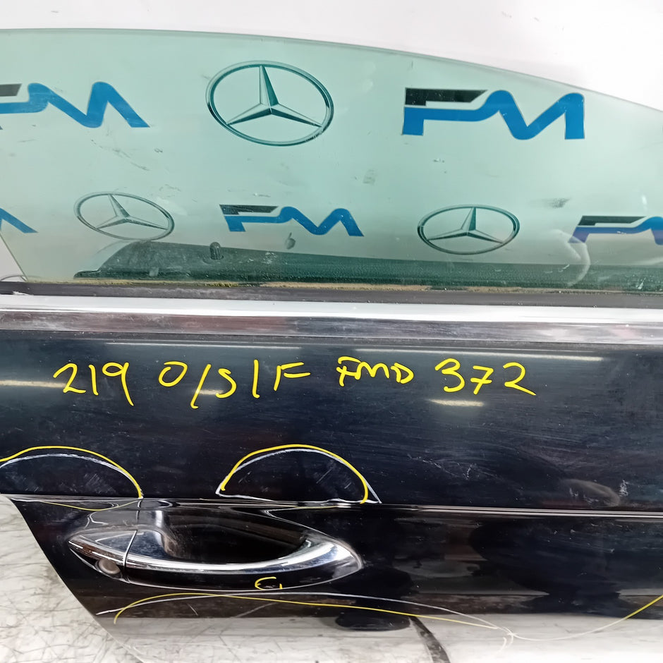 MERCEDES BENZ CLS W219 CP DRIVER FRONT DOOR OSF BLACK 2005-10  COMPLETE FMD372