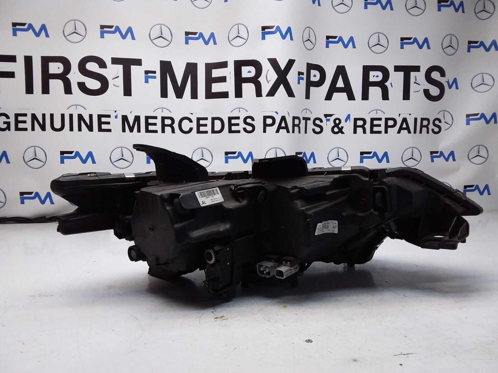 MITSUBISHI OUTLANDER MK3 2018 HEADLIGHT PASSENGER SIDE LEFT L009A Z80S FMH67