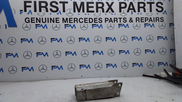 MERCEDES BENZ  C-CLASS W204 LEFT SIDE FRONT CRASH BAR SUPPORT A2046201195 FMR408