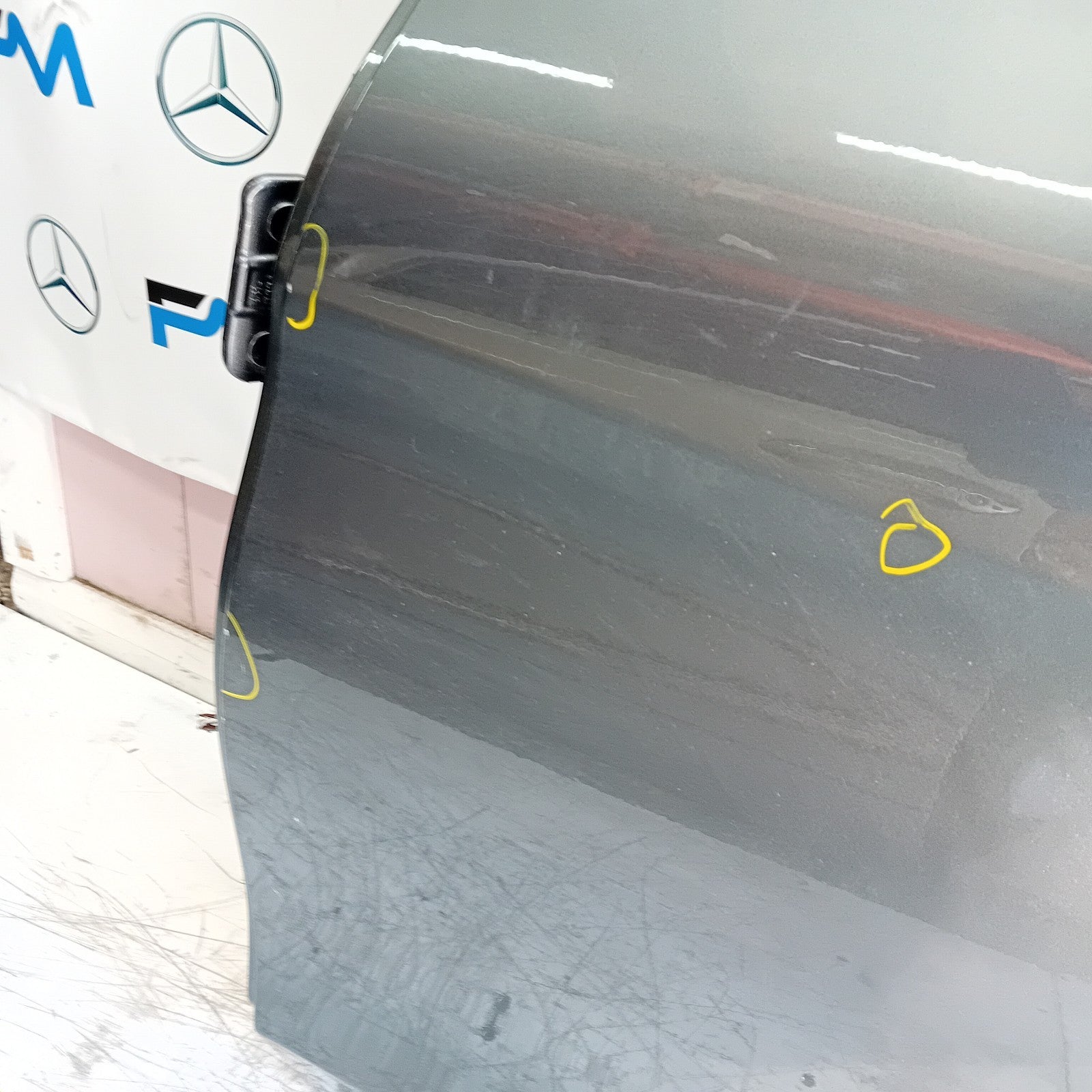 MERCEDES C-CLASS W205 PASSENGER REAR DOOR NSR GREY 2016 COMPLETE FMD484