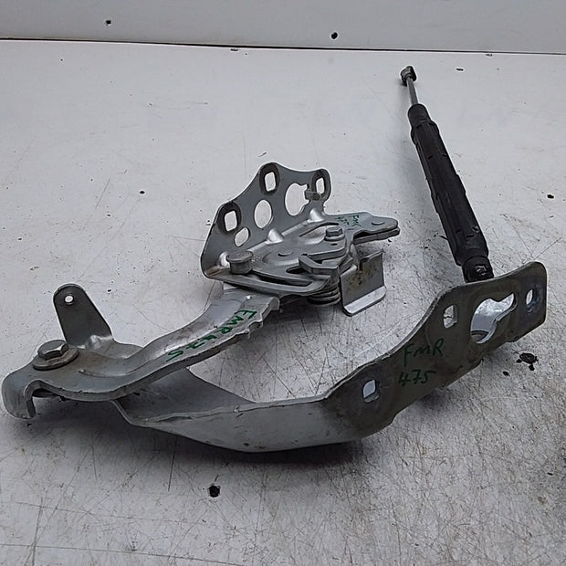 MERCEDES BENZ  C-CLASS W205 BONNET HINGE LEFT PASSENGER SIDE A2058800828 FMR475