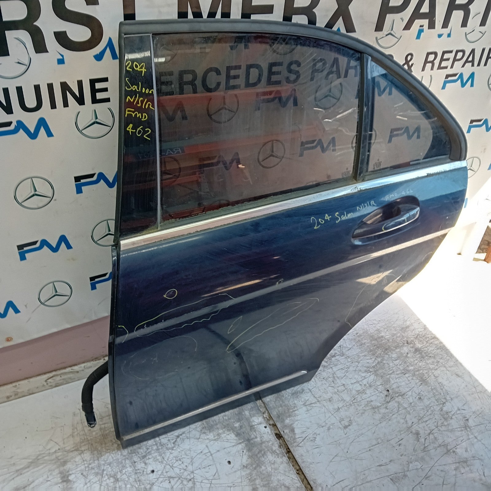 MERCEDES C-CLASS W204 SLN PASSENGER REAR DOOR NSR BLUE 2008-14 COMPLETE FMD462