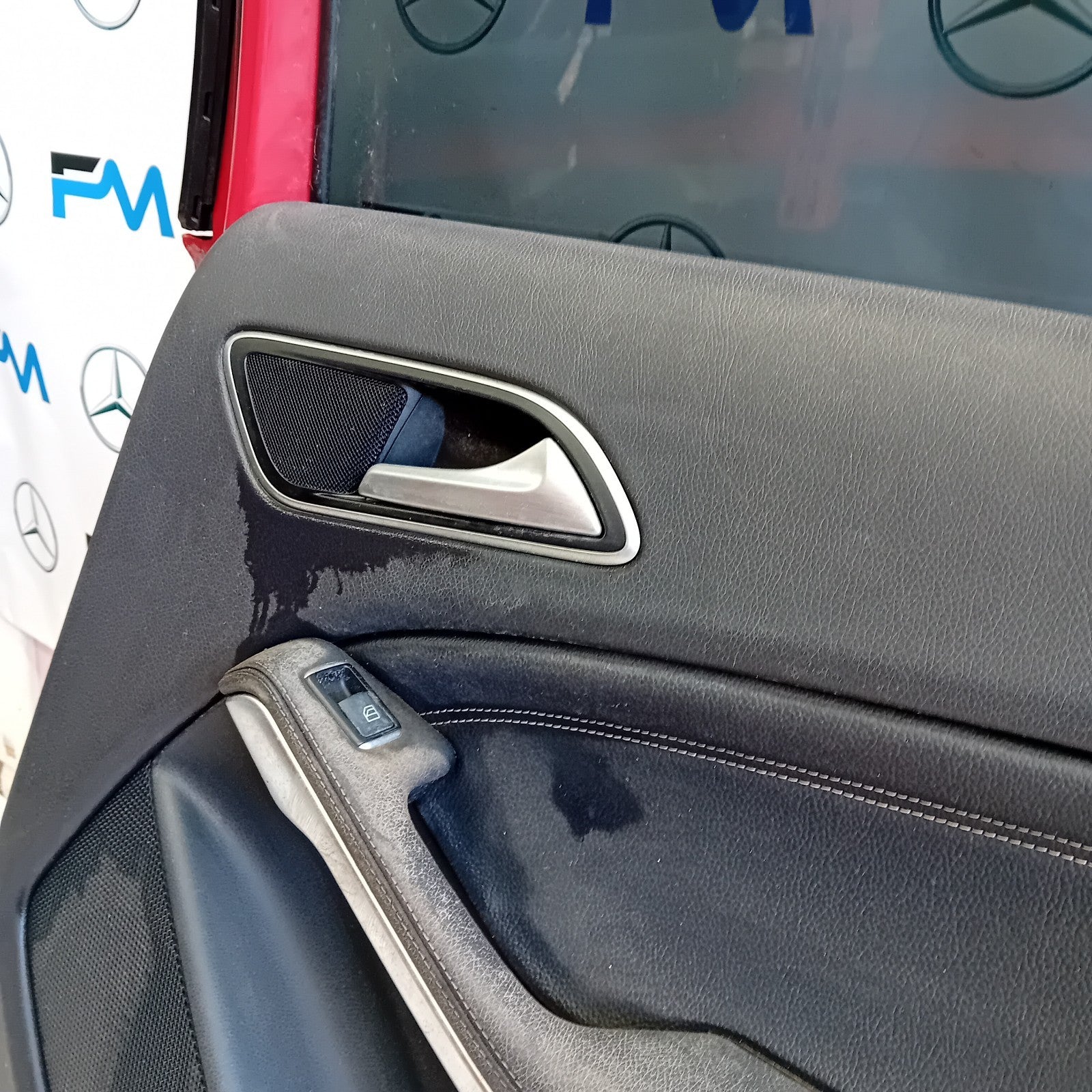MERCEDES BENZ A-CLASS  DRIVER SIDE REAR DOOR ( OFF SIDE REAR ) FM08