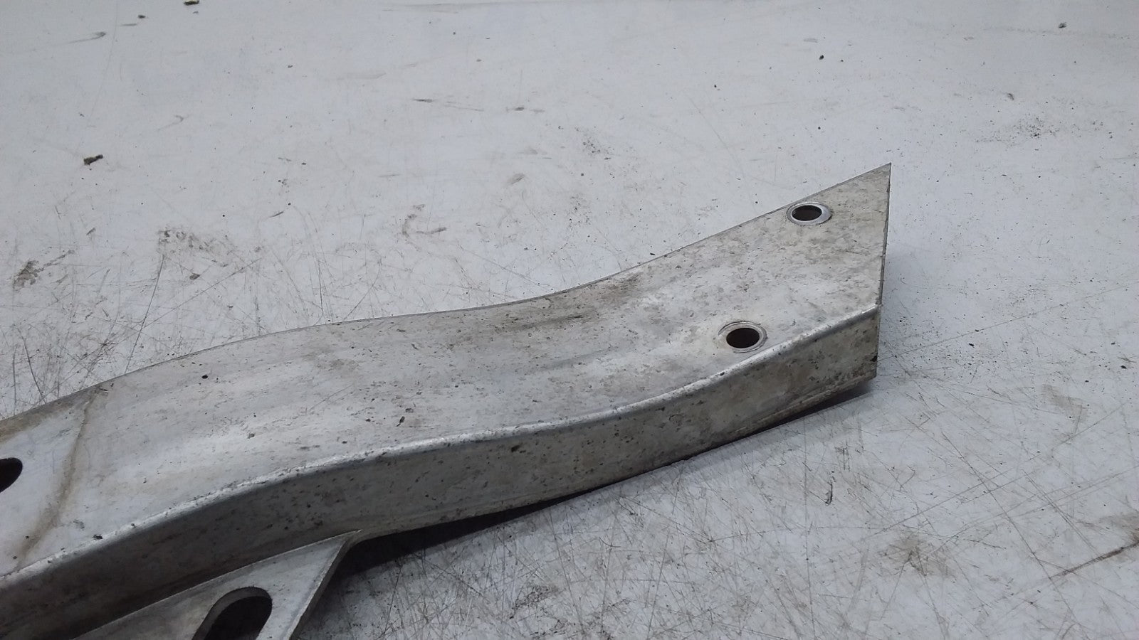 MERCEDES BENZ GLC X253 RADIATOR SUPPORT BRACKET RIGHT FMR416