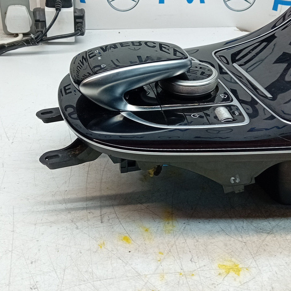 MERCEDES E-CLASS W213 CLIMATE & CENTRE CONSOLE A2138100815  COMPLETE FM001313