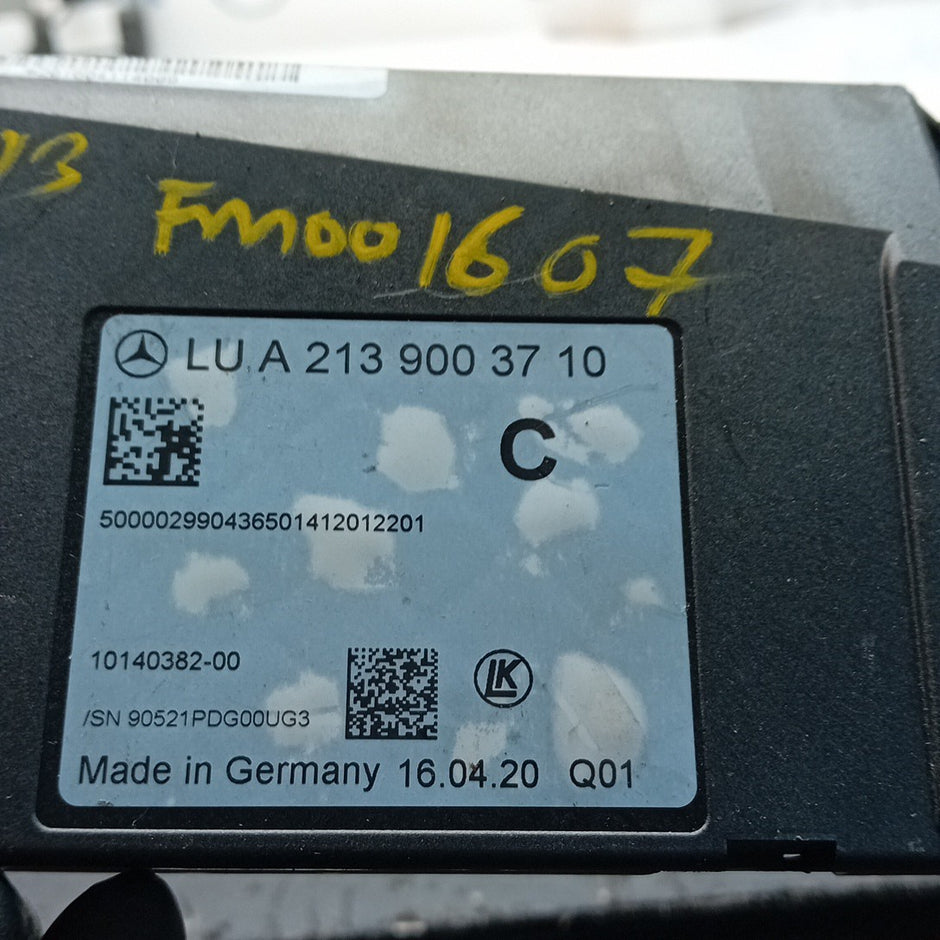 MERCEDES E CLASS IGNITION CONTROL MODULE ECU A2139003710 2019 W213 FM001607