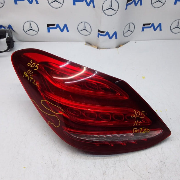 2015 MERCEDES  C CLASS W205 REAR PASSENGER SIDE LED LIGHT A2059061357 FMT20