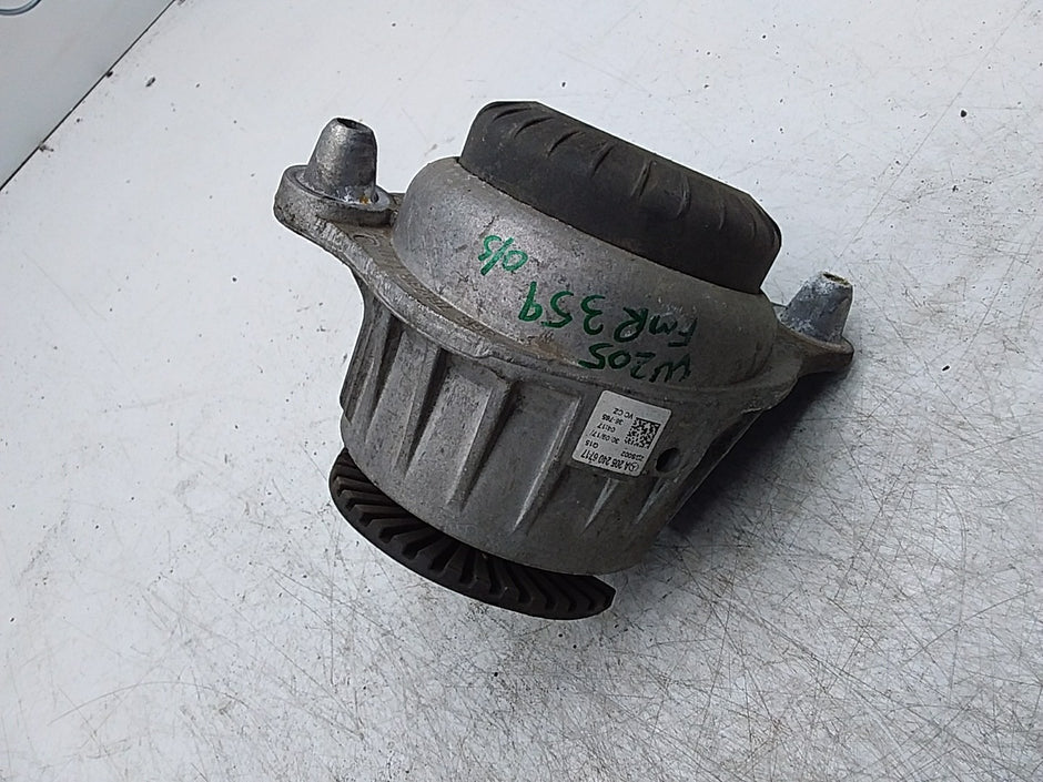 MERCEDES BENZ  C-CLASS  W205  ENGINE MOUNT RIGHT OS A2052406717 FMR359