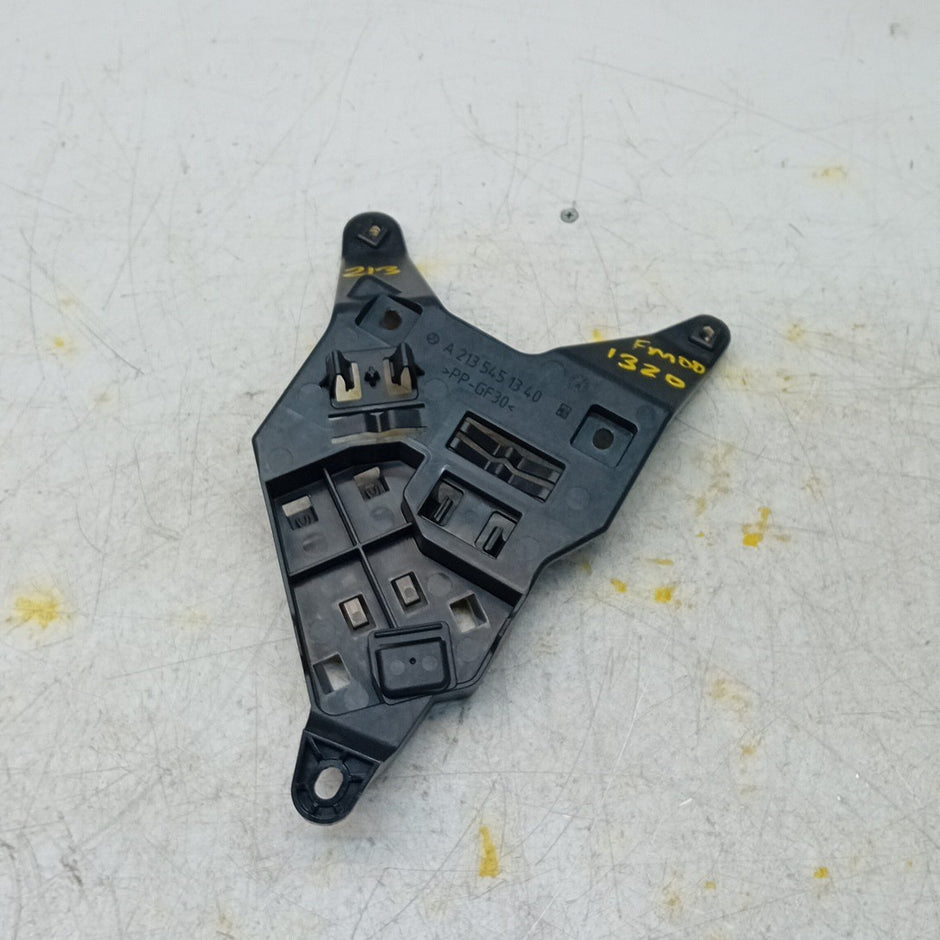 MERCEDES E-CLASS TAILGATE CONTROL MODULE BRACKET W213 A2135451340 2016 FM001320