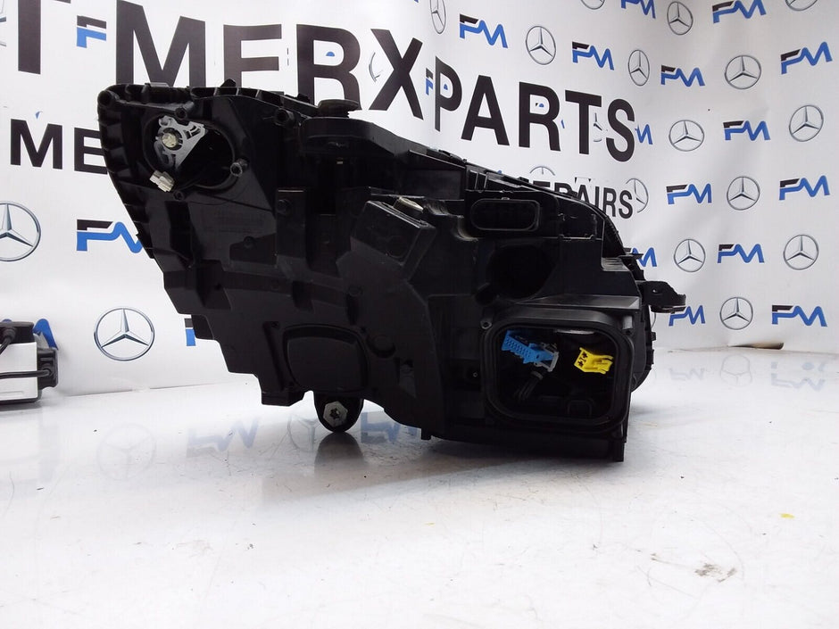 2018 MERCEDES C-CLASS W205 O/S Driver HEADLIGHT A2059068701 FMH49 LED INTELLIGEN