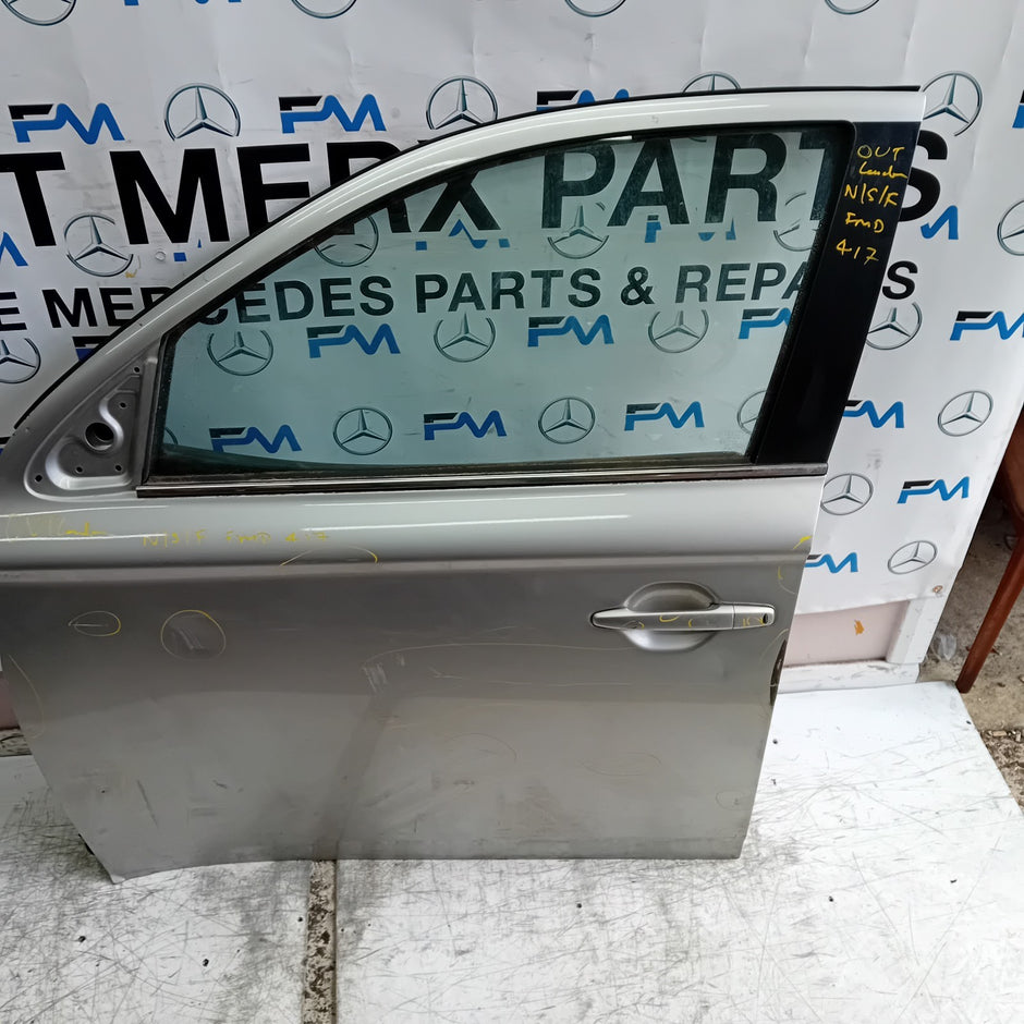 MITSUBISHI OUTLANDER MK3 PASSENGER SIDE FRONT DOOR NSF 2013 SILVER FMD417