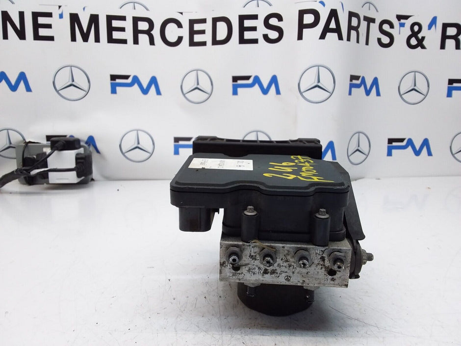 MERCEDES CLA W246 ABS PUMP MODULE CONTROL UNIT A2464300201 FM00437