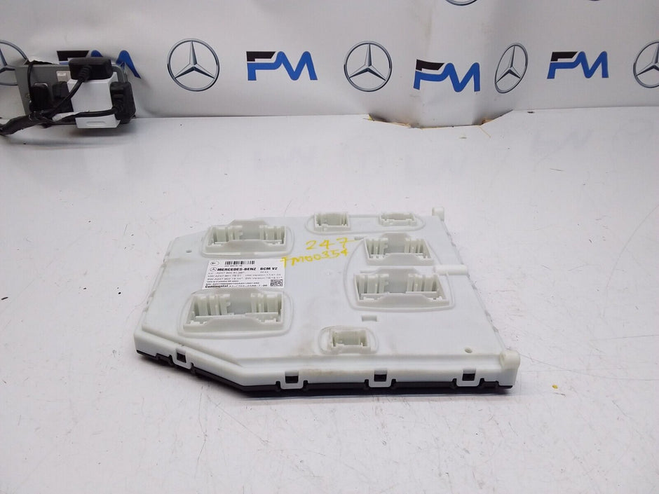 Mercedes GLA W247 SAM Signal Control Module Unit A2479008109 FM00354