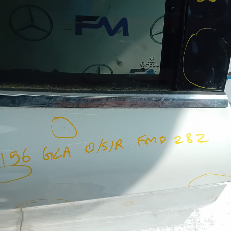 MEECEDES GLA X156 DRIVER SIDE REAR DOOR OSR 2014-19 WHITE COMPLETE FMD282
