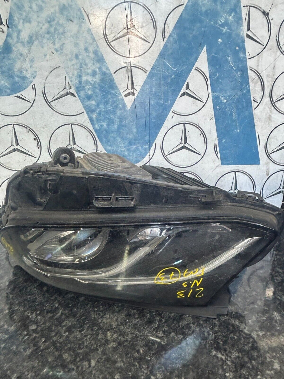 MERCEDES E CLASS PASSENGER SIDE  HEADLIGHT COMPLETE 2016/2022 A2139064104 FMH73