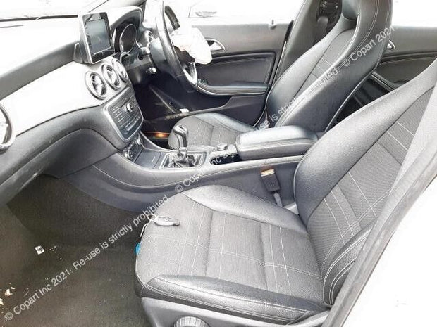MERCEDES BENZ CLA W117 - BREAKING / AIR BAGS ( STEERING WHEEL, KNEE, ROOF )