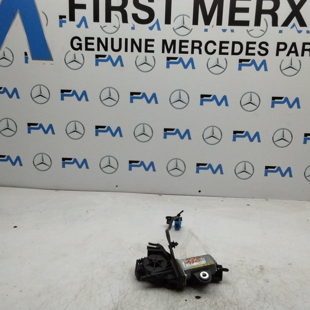  MERCEDES E-CLASS W238 FRONT DRIVER SIDE SEAT BELT RETRACTOR A2058600282 FMR125