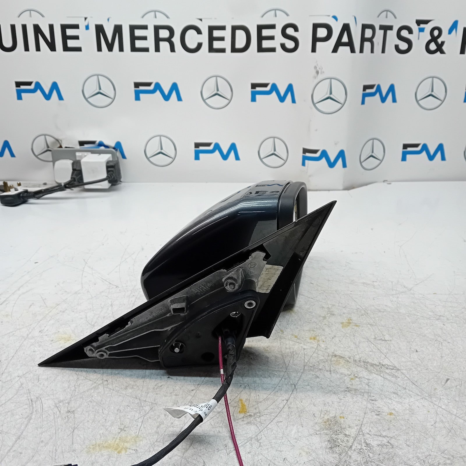 MERCEDES BENZ C-CLASS W205 DRIVER WING MIRROR OS GREY  A2058101616 FMM83