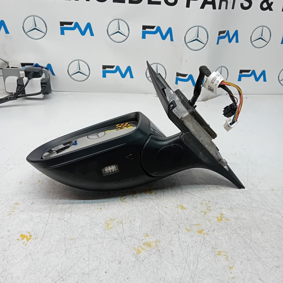 MERCEDES C-CLASS  W205 PASSENGER SIDE WING MIRROR A2058104702 BLUE FMM36