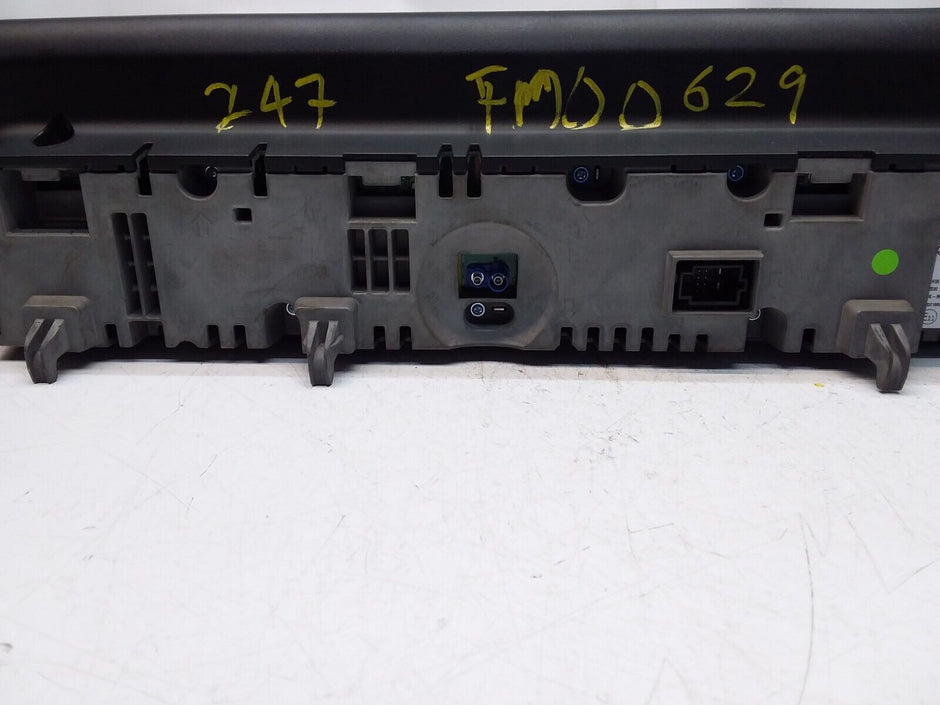 MERCEDES B-CLASS W247 DISPLAY SCREEN INSTRUMENT CLUSTER A2479007204 FM00629