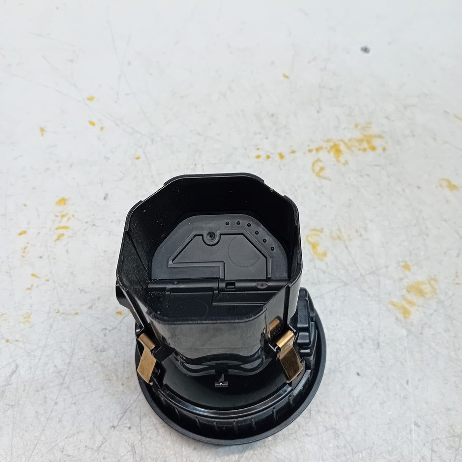 MERCEDES E-CLASS W213 DASHBOARD AIR VENT CENTRE 2016 A2138308000 FM001180