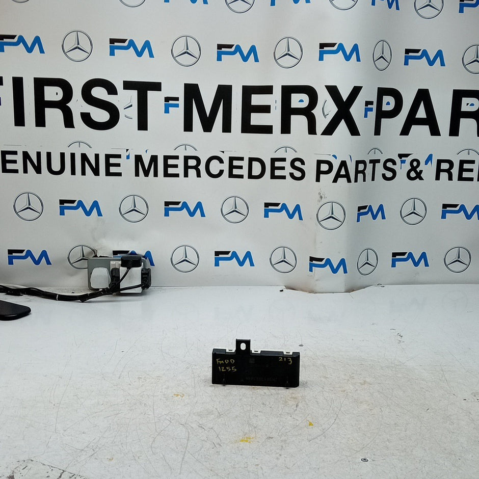 MERCEDES E-CLASS TAILGATE CONTROL MODULE W213 A2139004711 2016 ON FM001255
