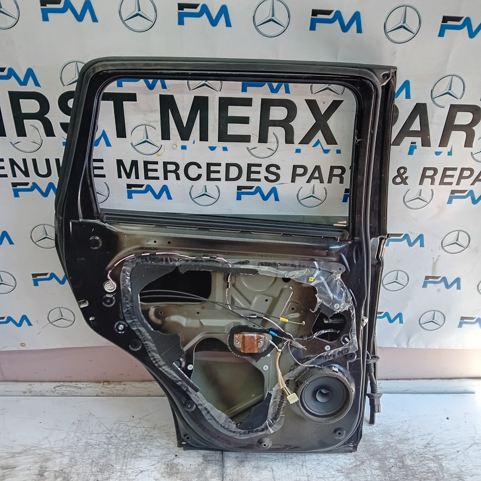 MITSUBISHI OUTLANDER MK3 PASSENGER REAR DOOR NSR 2013 BLACK FMD498
