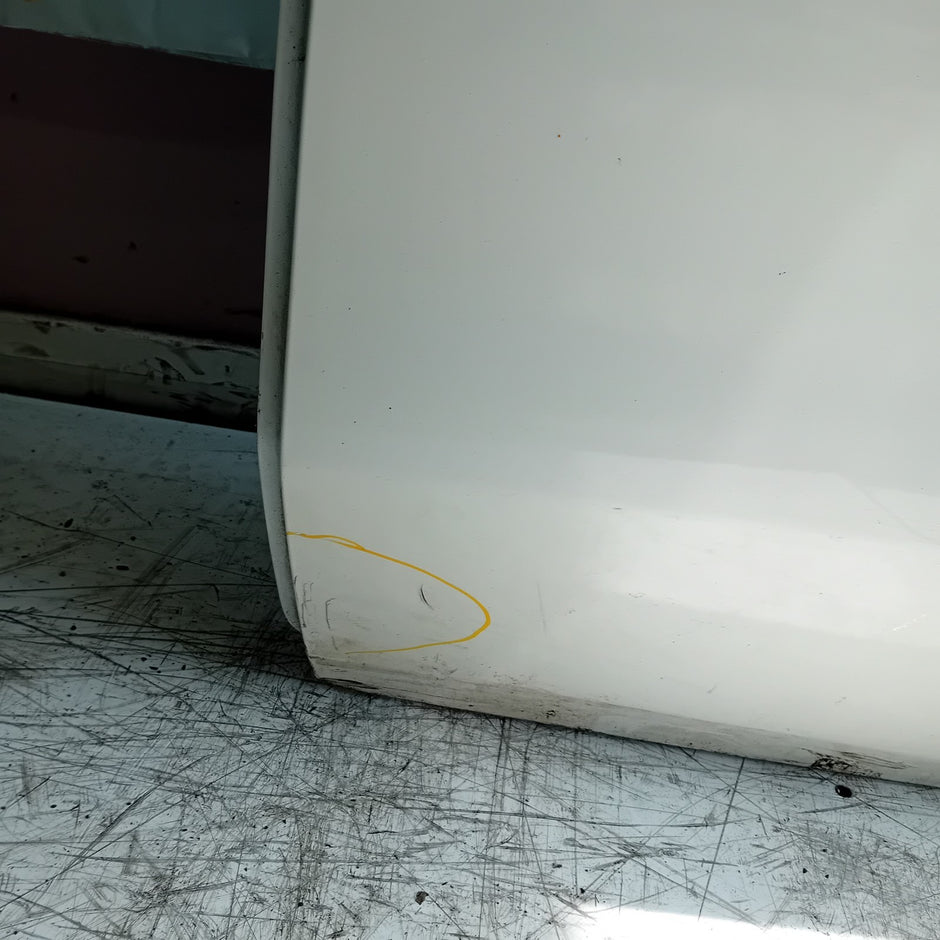 MERCEDES GLC W253 PASSENGER REAR SIDE DOOR NSR 2016 ON WHITE COMPLETE FMD279